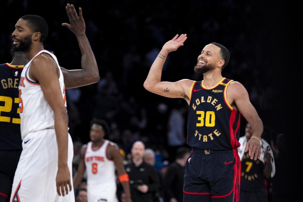 背后是球队 背后是球队